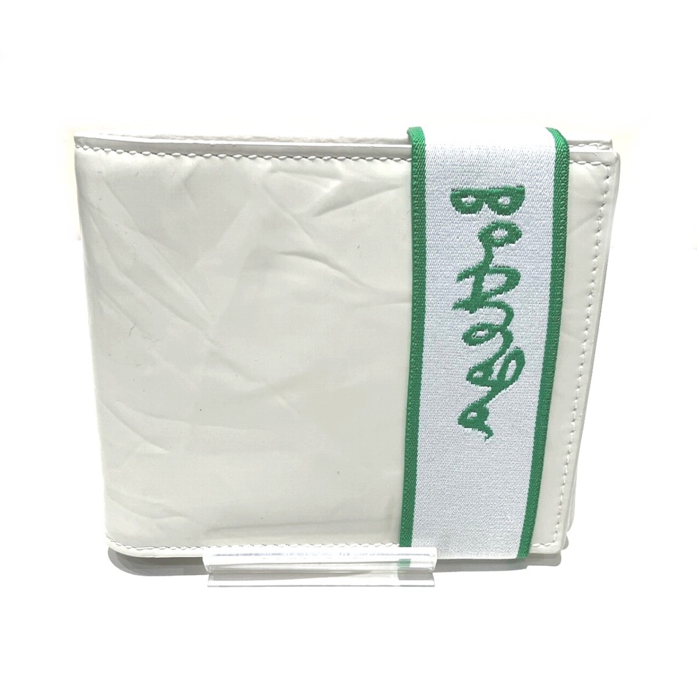 Bottega Veneta bi-fold wallet, enamel leather